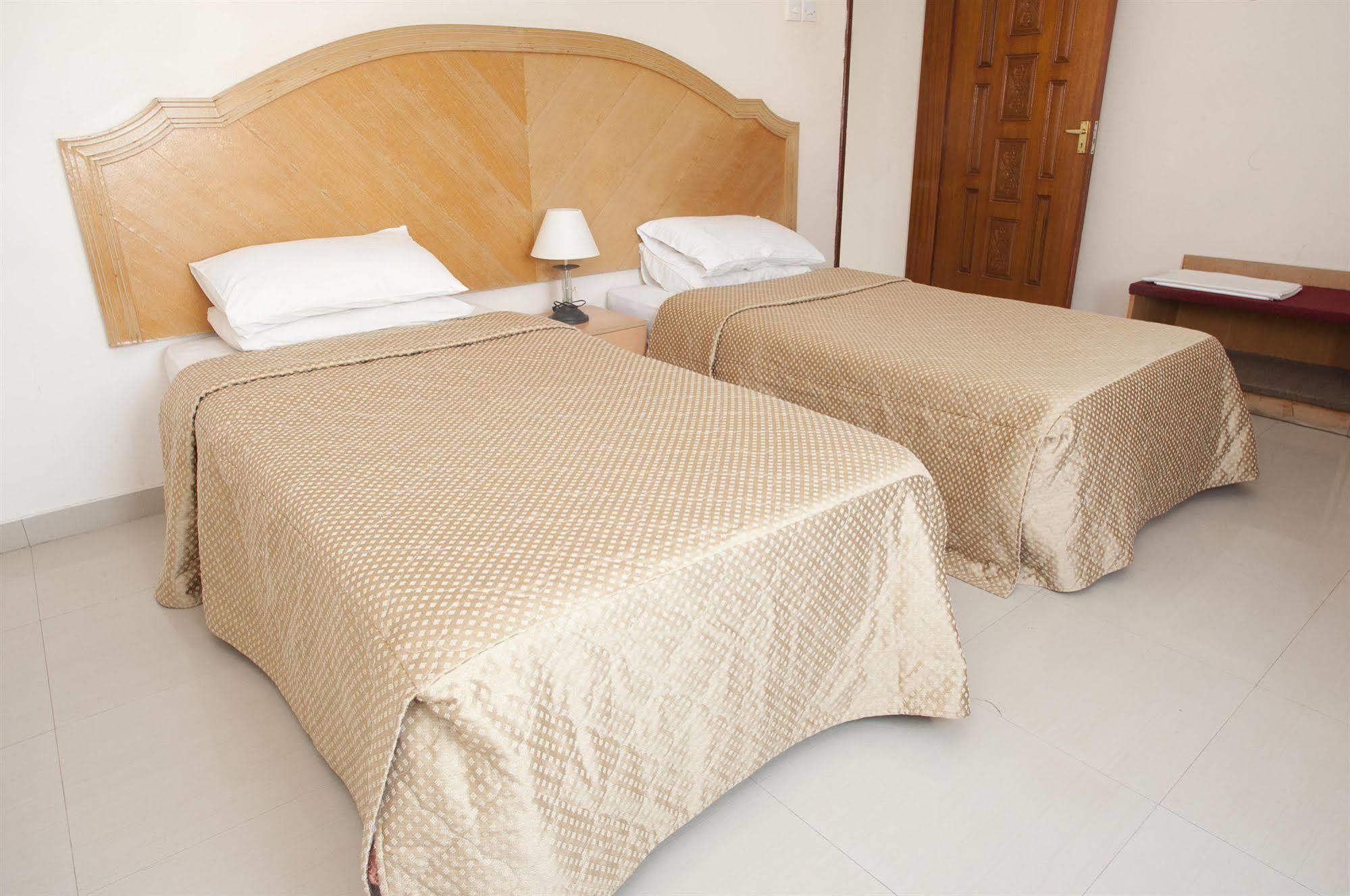 Nuzha Hotel Apartments Muscat Eksteriør billede